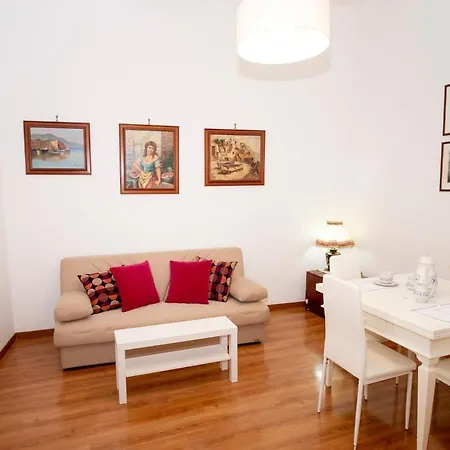 Donna Rosaria House סורנטו
