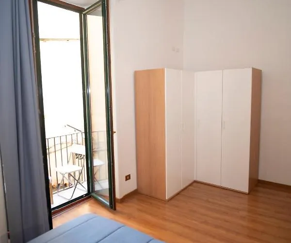 Апартаменти Donna Rosaria House Сорренто