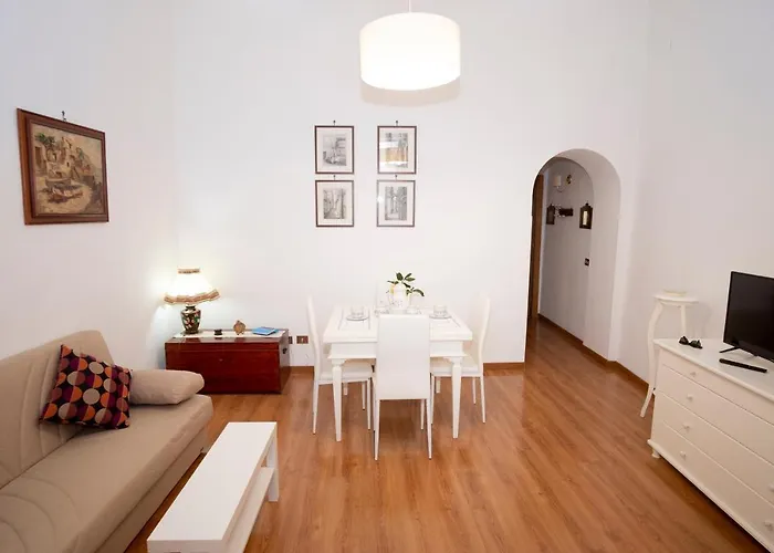 Апартаменти Donna Rosaria House Сорренто