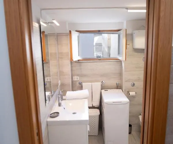 Donna Rosaria House *